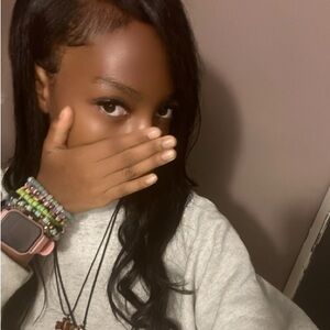 Meet your Queen, Arielle